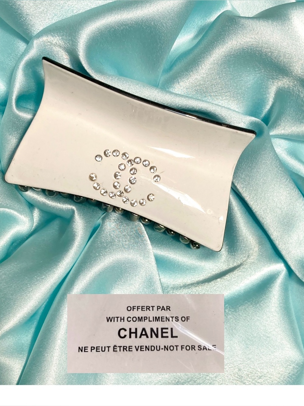 Chanel GWP VIPs Hair Claw 4” Vintage 1999
